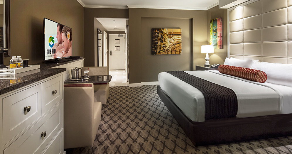 Rush Tower Deluxe King Room 3