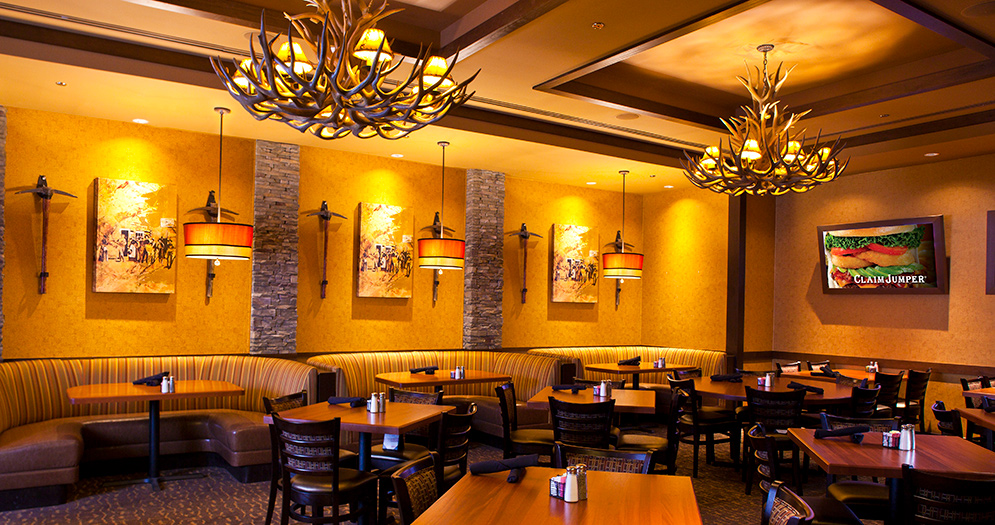 Claim Jumper Interior